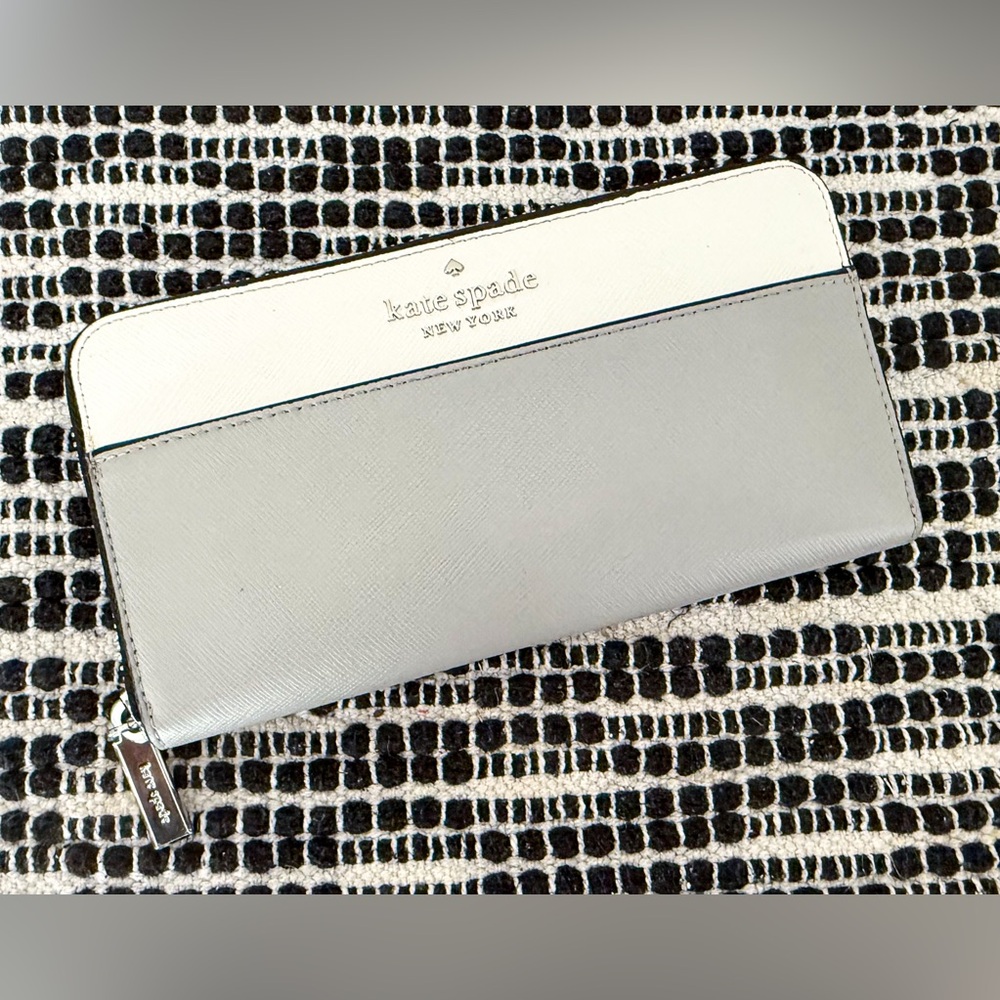 Kate Spade New York Saffiano Leather Wallet in Grey and White